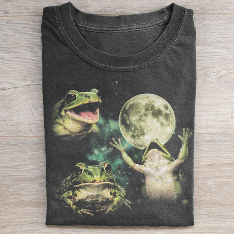 Frog Moon Vintage Graphic T-shirt