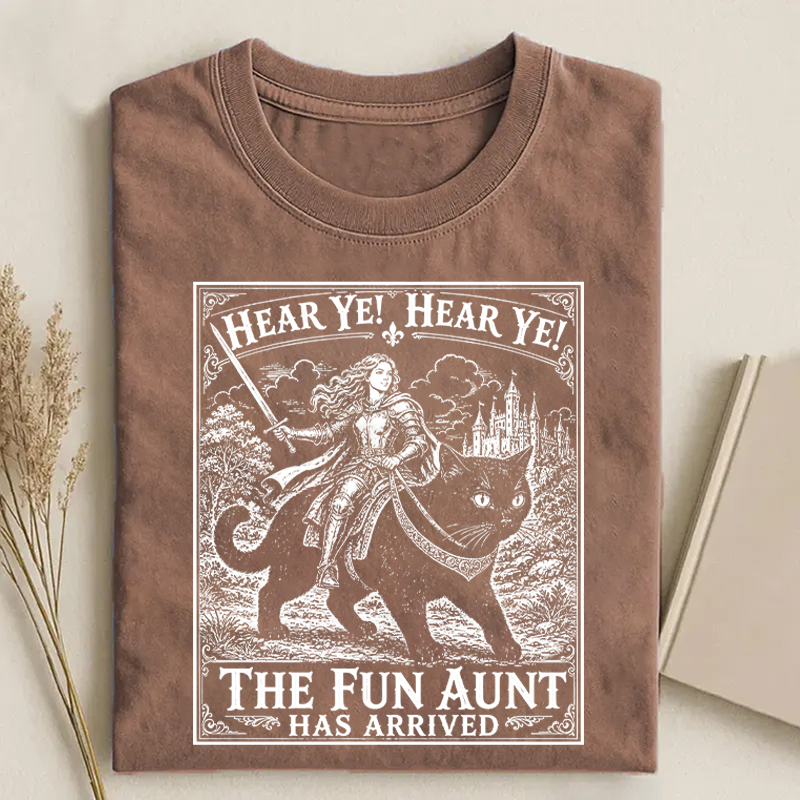 Fun Aunt Knight Riding Black Cat T-shirt