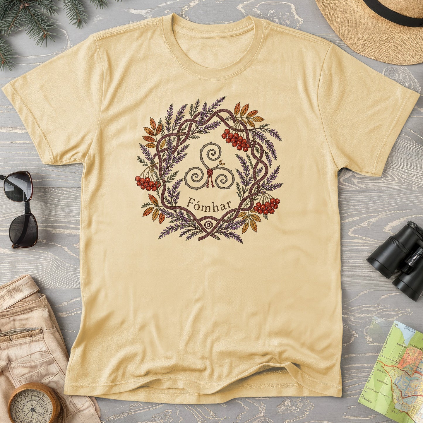 Fómhar Triskele T-Shirt