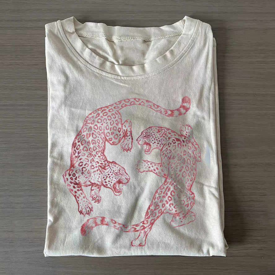 Vintage Leopard Fighting Graphic T-shirt